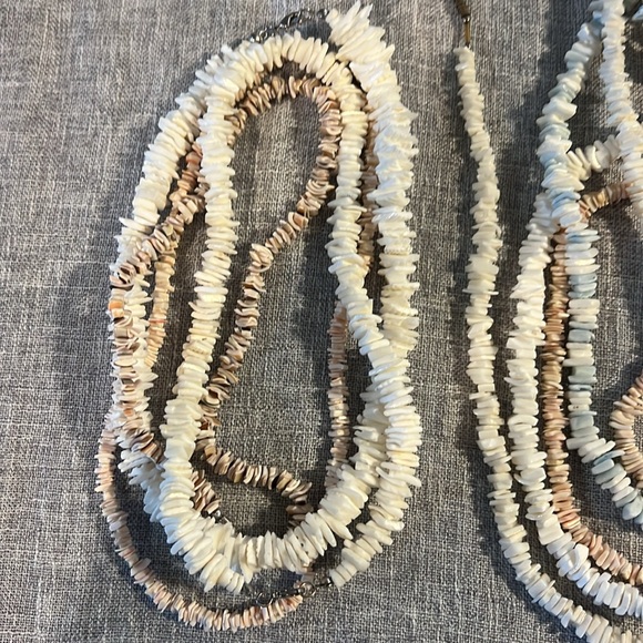 Shell chip necklace bundle - Picture 3 of 6